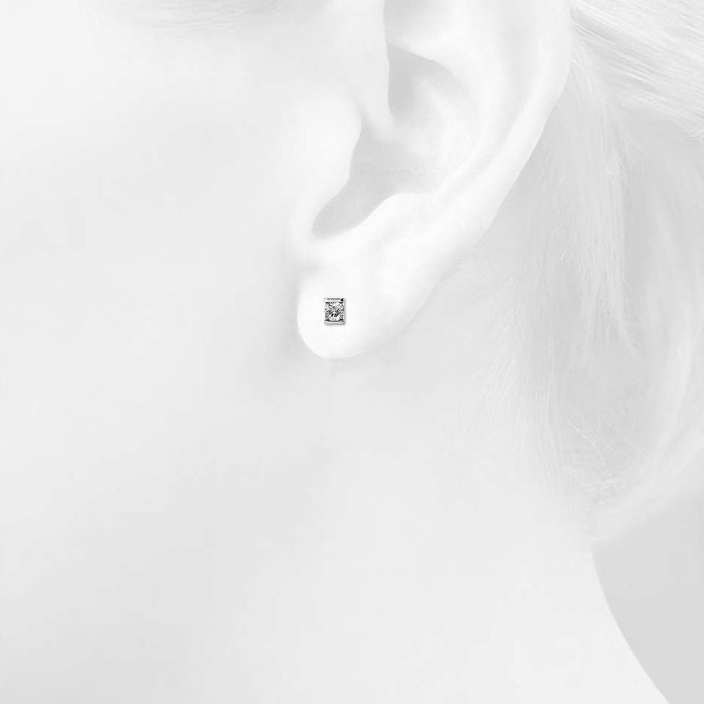 Diamonds and Gold Punto Luce Studs